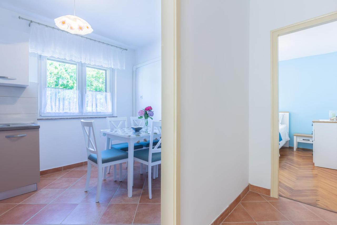 Apartment Beti With Balcony Baska  Bagian luar foto